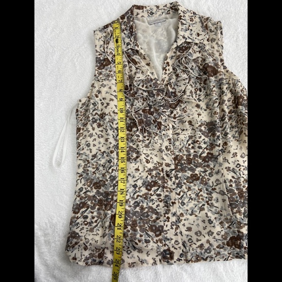 TAHARI TOP FOR SALE - Picture 8 of 9